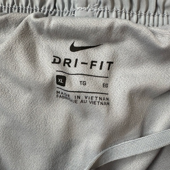 Nike Dri-FIT Tempo Running Shorts Grey XL - Picture 4 of 6